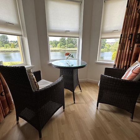 Coleraine Riverside apartment Exteriör bild